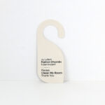 Doorhanger PVC - E bardhë (M2)